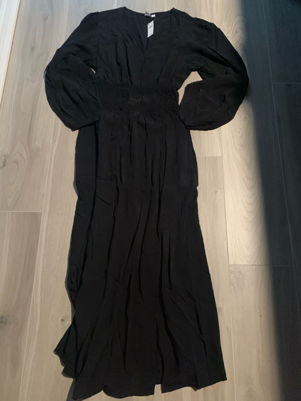 GAP Black V-Neck Smocked-Waist Long Sleeve Maxi Dress